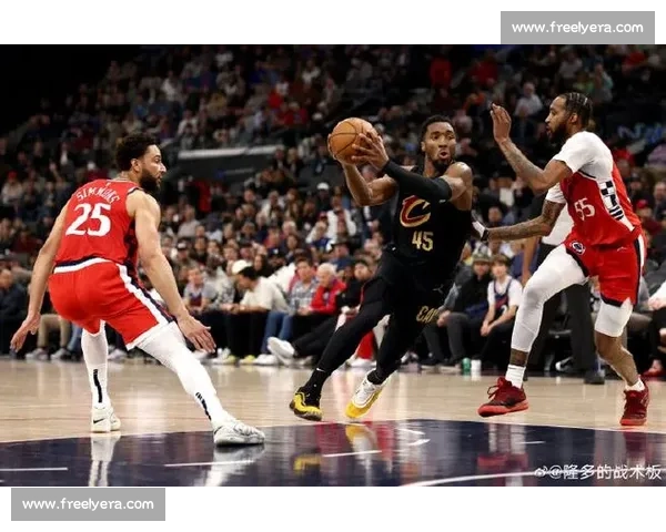 马刺对阵火箭比赛录像解析攻防细节与关键回合复盘全场战术亮点表现